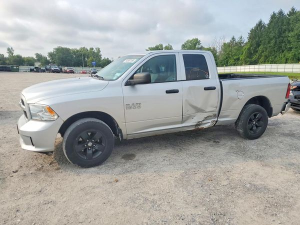 2016 RAM 1500 ST QUAD CAB 4X4
