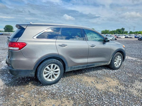 2018 KIA SORENTO L, LX