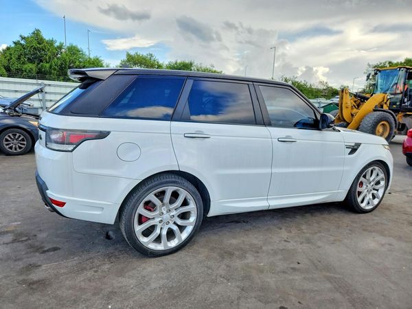 2016 LAND ROVER RANGEROVER HST