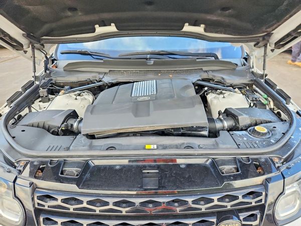 2016 LAND ROVER RANGEROVER HST
