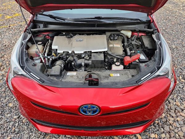 2017 TOYOTA PRIUS