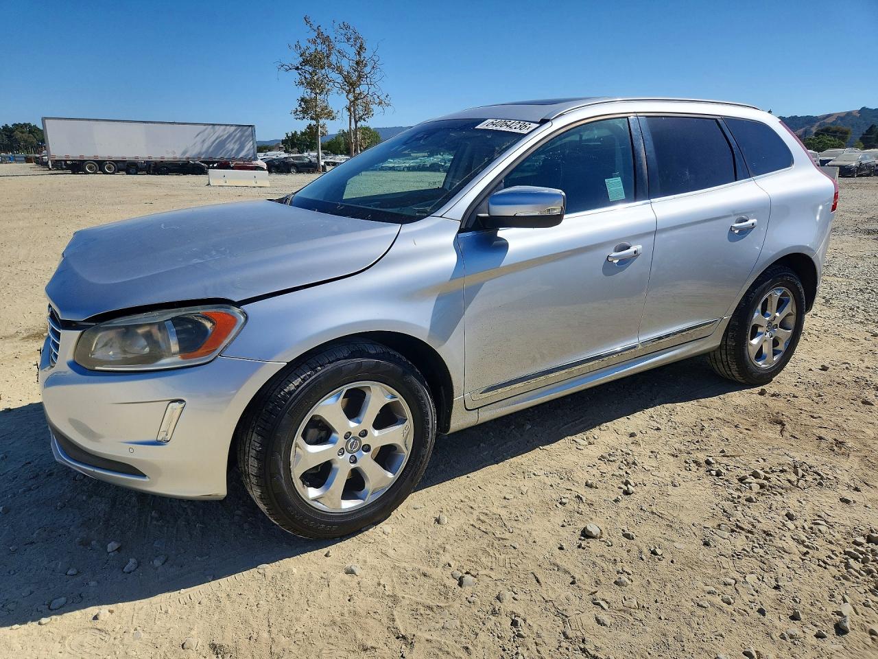 2016 VOLVO XC60