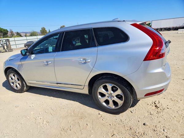 2016 VOLVO XC60