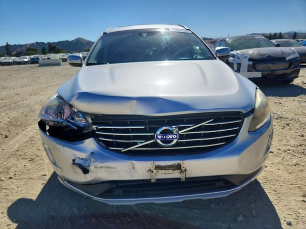 2016 VOLVO XC60