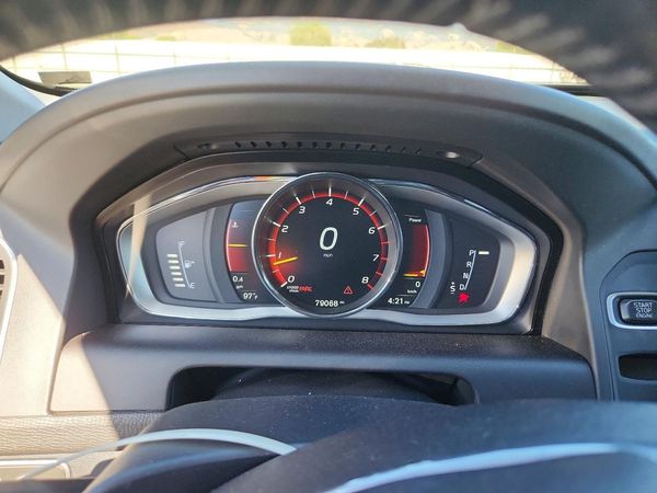 2016 VOLVO XC60