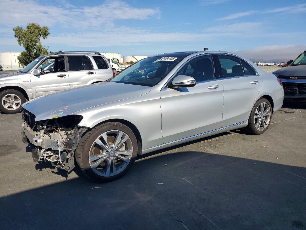 2016 MERCEDES-BENZ C C300