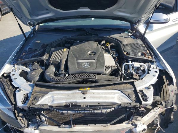 2016 MERCEDES-BENZ C C300