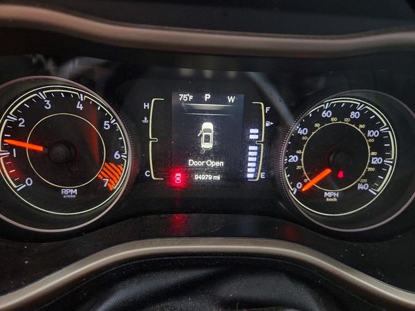 2015 JEEP CHEROKEE SPORT 4X4