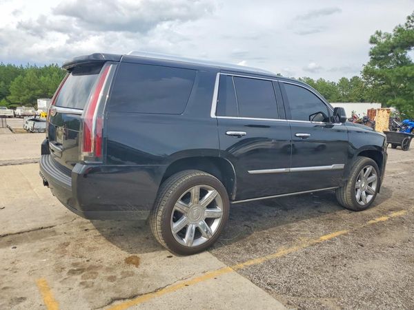 2018 CADILLAC ESCALADE Luxury