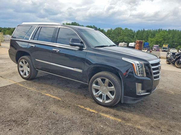 2018 CADILLAC ESCALADE Luxury