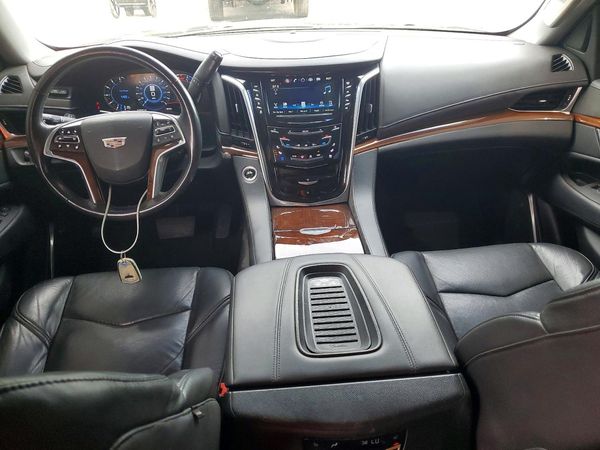 2018 CADILLAC ESCALADE Luxury