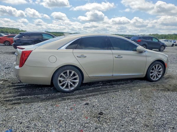 2015 CADILLAC XTS Luxury