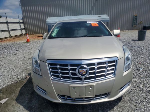 2015 CADILLAC XTS Luxury