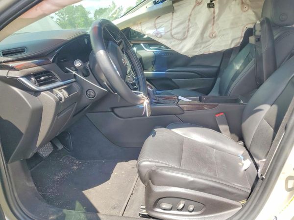 2015 CADILLAC XTS Luxury