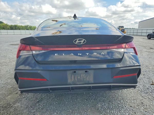 2024 HYUNDAI ELANTRA SEL w/ Convenience Pkg