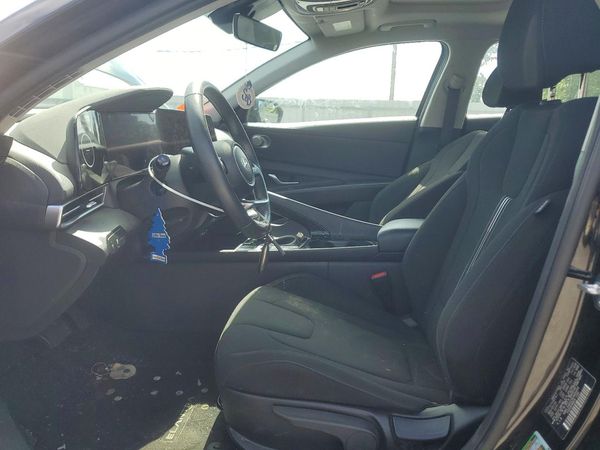 2024 HYUNDAI ELANTRA SEL w/ Convenience Pkg