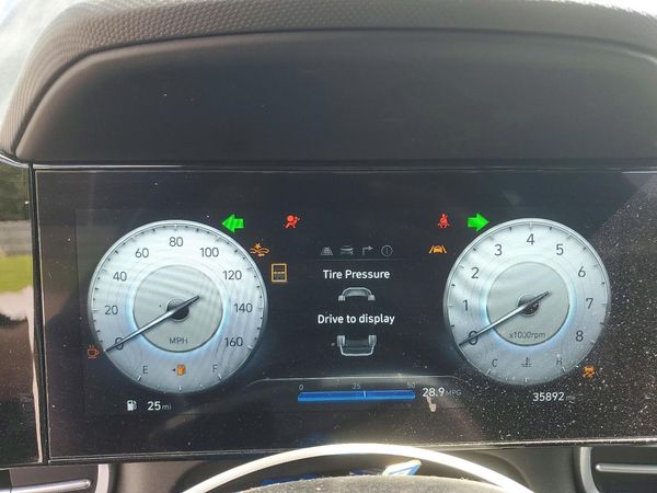 2024 HYUNDAI ELANTRA SEL w/ Convenience Pkg