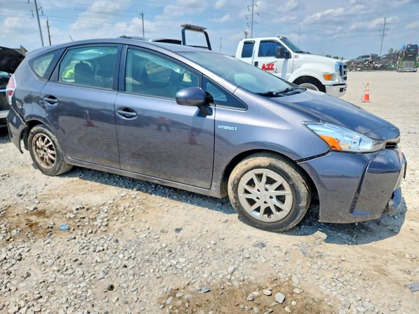 2017 TOYOTA PRIUS — Passenger 3/4