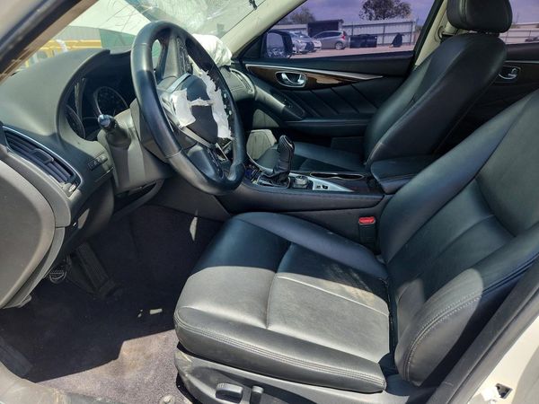 2019 INFINITI Q50 — DENT