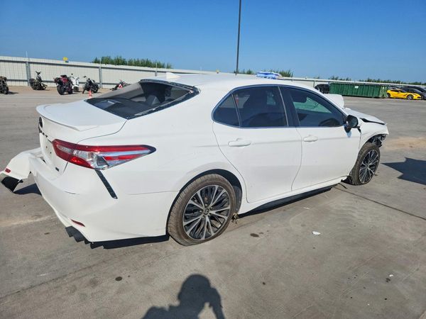 2020 TOYOTA CAMRY