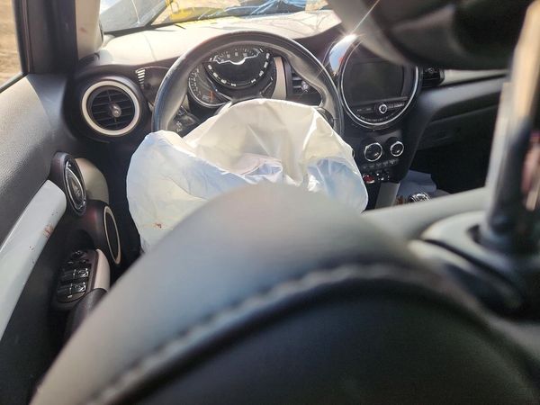 2017 MINI COOPER — CKPT
