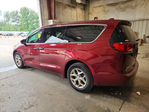 2019 CHRYSLER PACIFICA Touring Plus