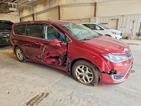 2019 CHRYSLER PACIFICA Touring Plus