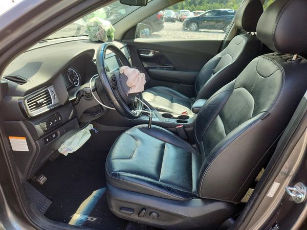 2017 KIA NIRO Touring / Touring Tech