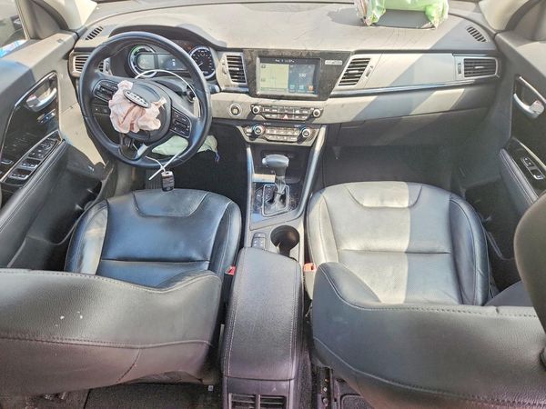 2017 KIA NIRO Touring / Touring Tech