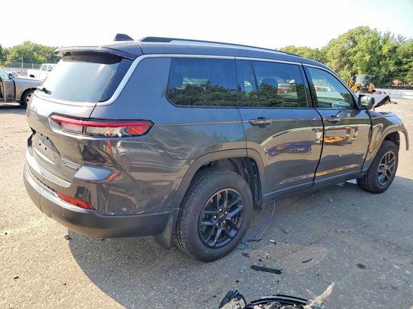 2022 JEEP GRAND CHEROKEE Laredo