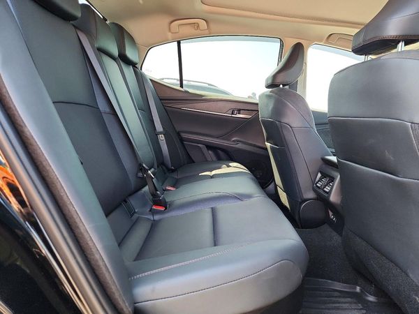2025 TOYOTA CAMRY