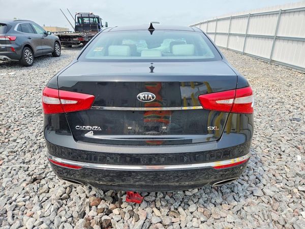 2016 KIA CADENZA Luxury