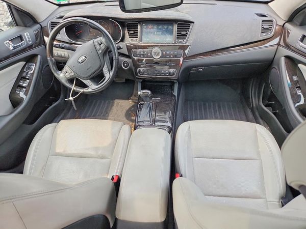 2016 KIA CADENZA Luxury