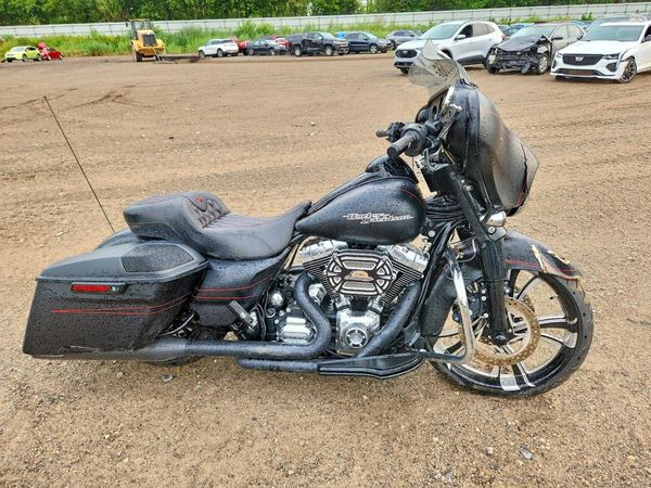 2015 HARLEY-DAVIDSON FLHXS