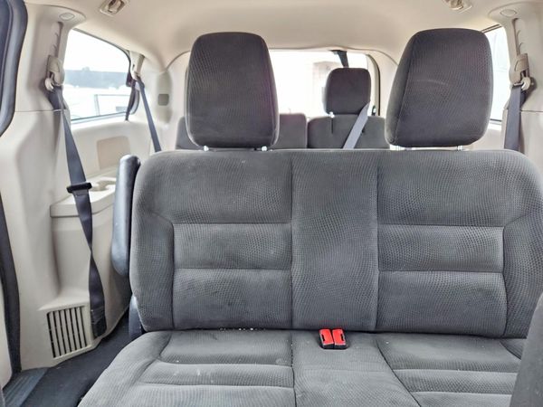 2015 DODGE GRAND CARAVAN SE
