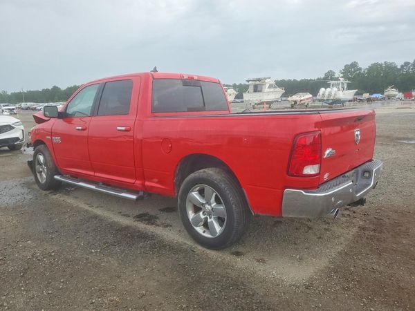 2016 RAM 1500 SLT CREW CAB 4X2