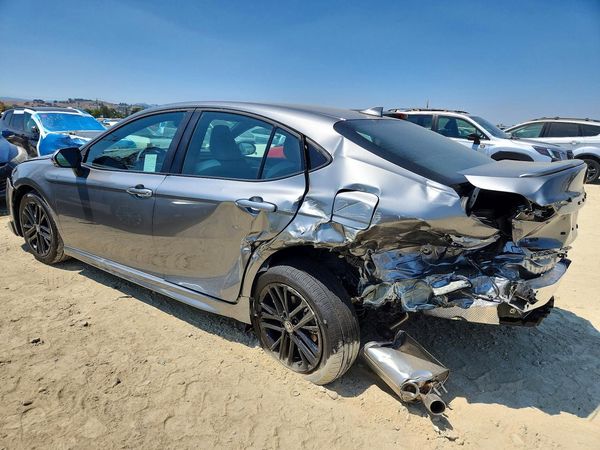 2026 TOYOTA CAMRY