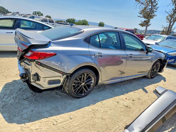 2026 TOYOTA CAMRY