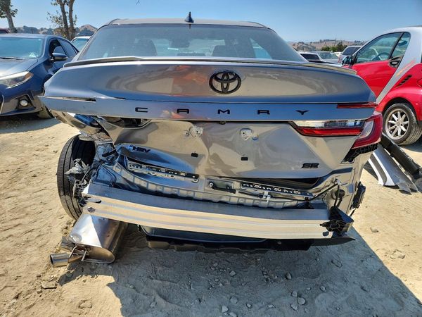 2026 TOYOTA CAMRY