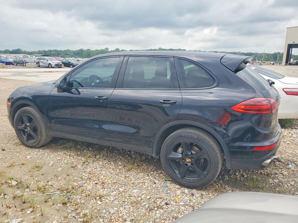 2015 PORSCHE CAYENNE