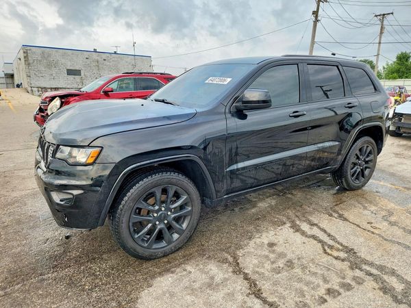 2018 JEEP GRAND CHEROKEE Laredo