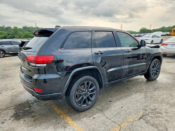 2018 JEEP GRAND CHEROKEE Laredo