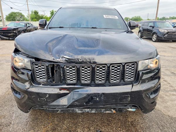 2018 JEEP GRAND CHEROKEE Laredo
