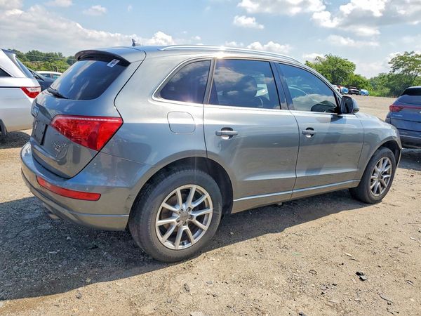2012 AUDI Q5 Premium Plus
