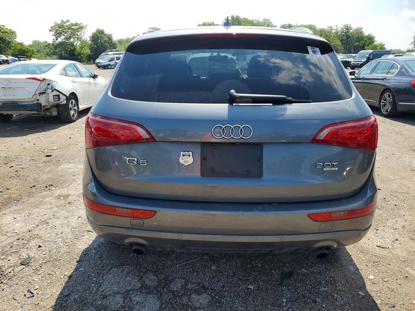 2012 AUDI Q5 Premium Plus