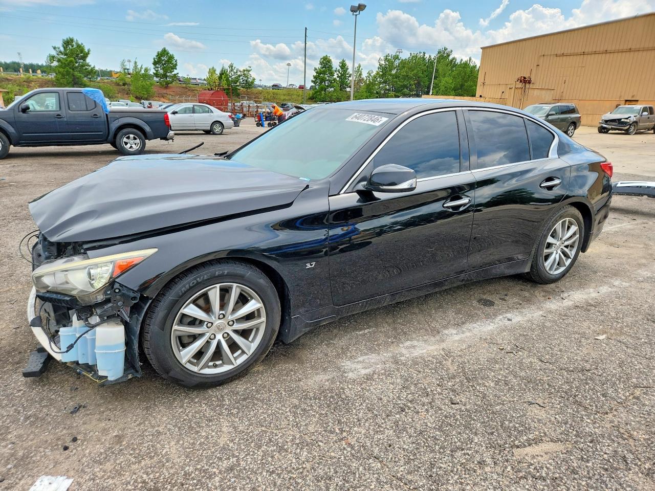 2015 INFINITI Q50