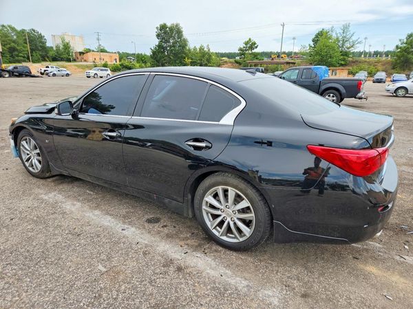2015 INFINITI Q50