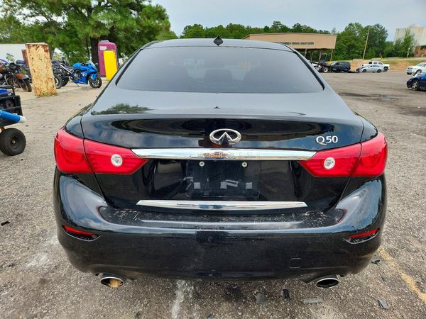 2015 INFINITI Q50