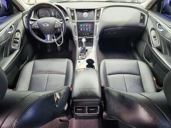 2015 INFINITI Q50