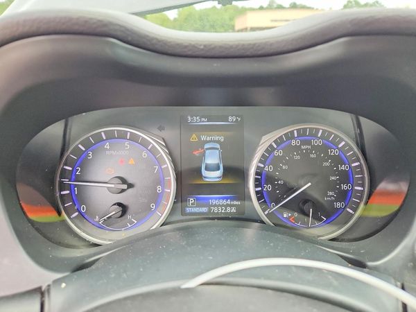 2015 INFINITI Q50